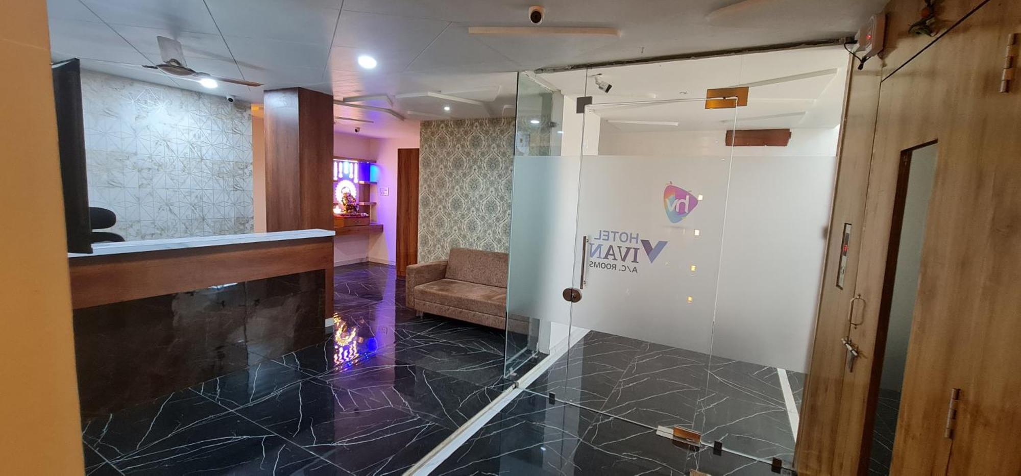Hotel Vivan Vadodara Eksteriør bilde