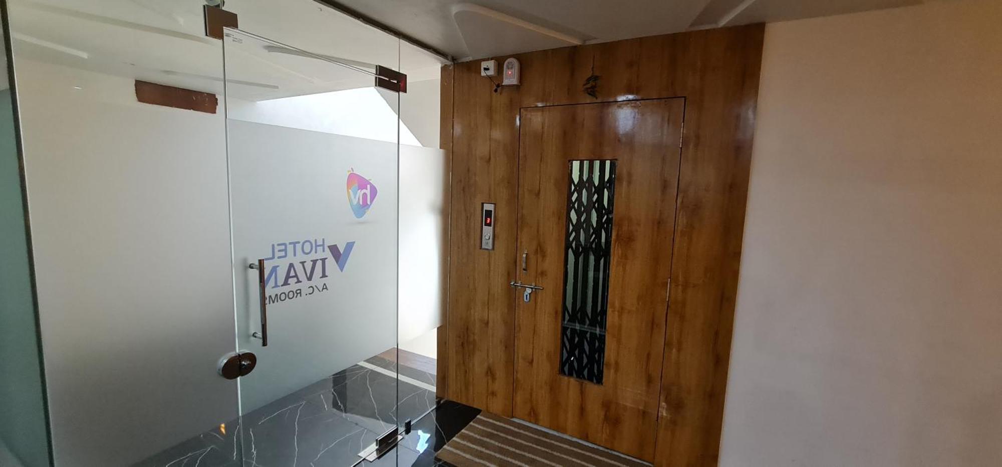 Hotel Vivan Vadodara Eksteriør bilde